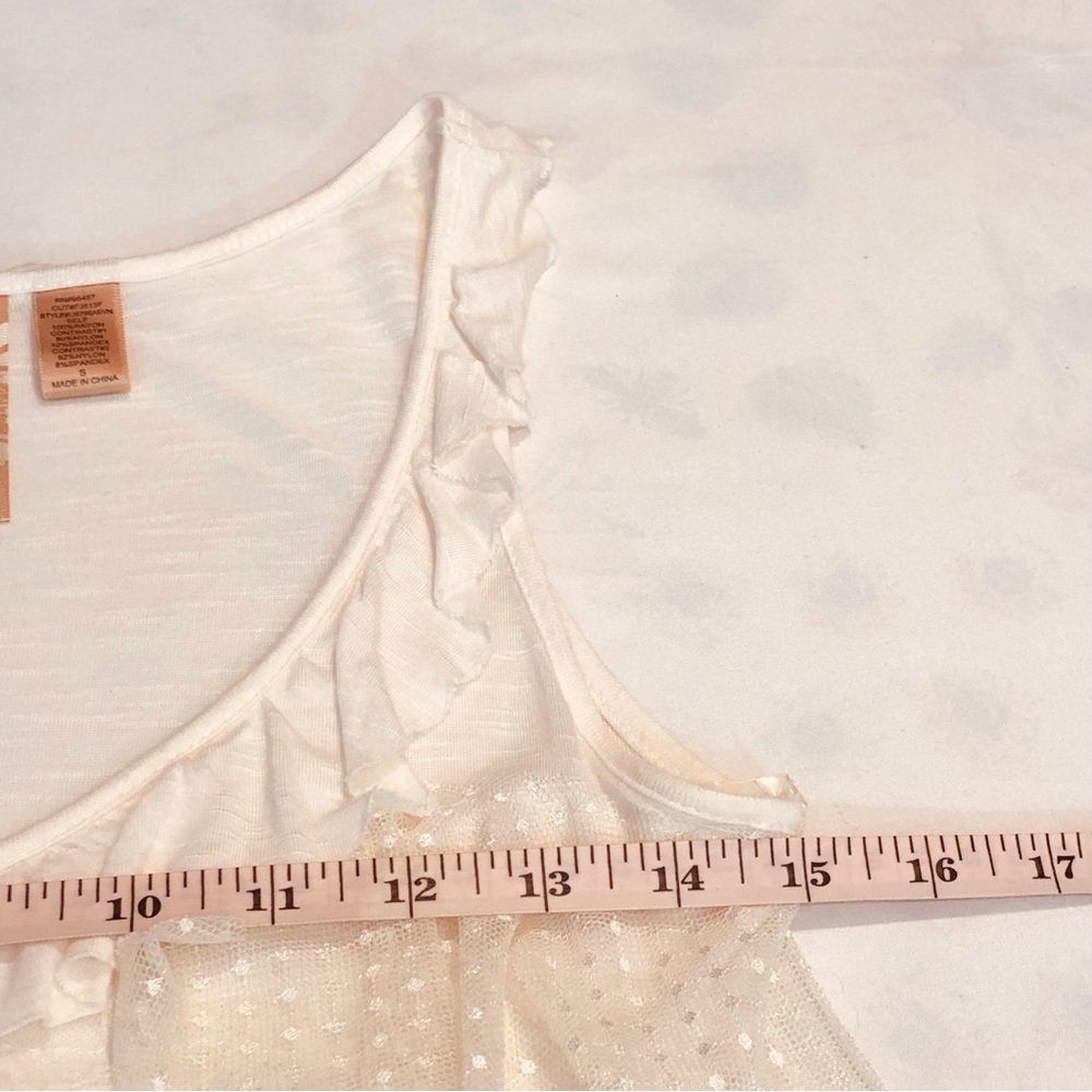 Eyeshadow Multi Layer Lace Front Tank Top - Picture 9 of 15